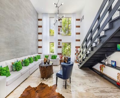 Luxury Villa Photo #14