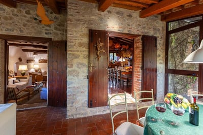 Luxury Villa Photo #18