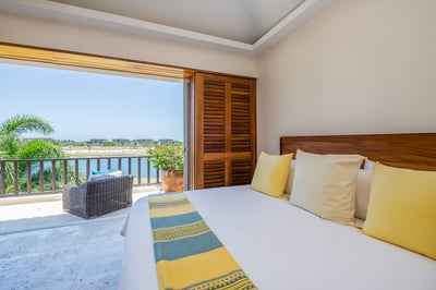 Luxury Villa Photo #36