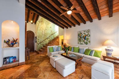 Luxury Villa Photo #24