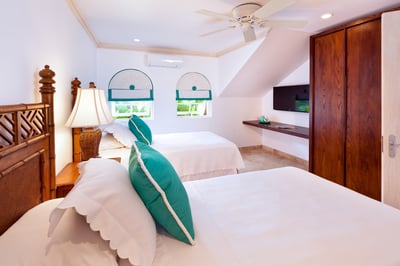 Luxury Villa Photo #14