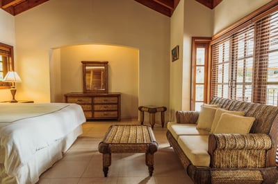 Luxury Villa Photo #25