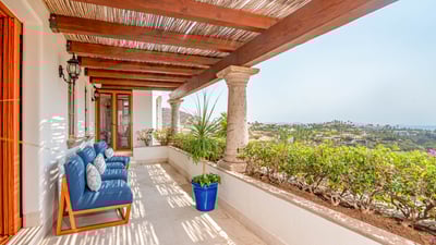 Luxury Villa Photo #20
