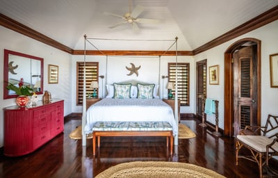 Luxury Villa Photo #13