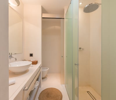 Luxury Villa Photo #23