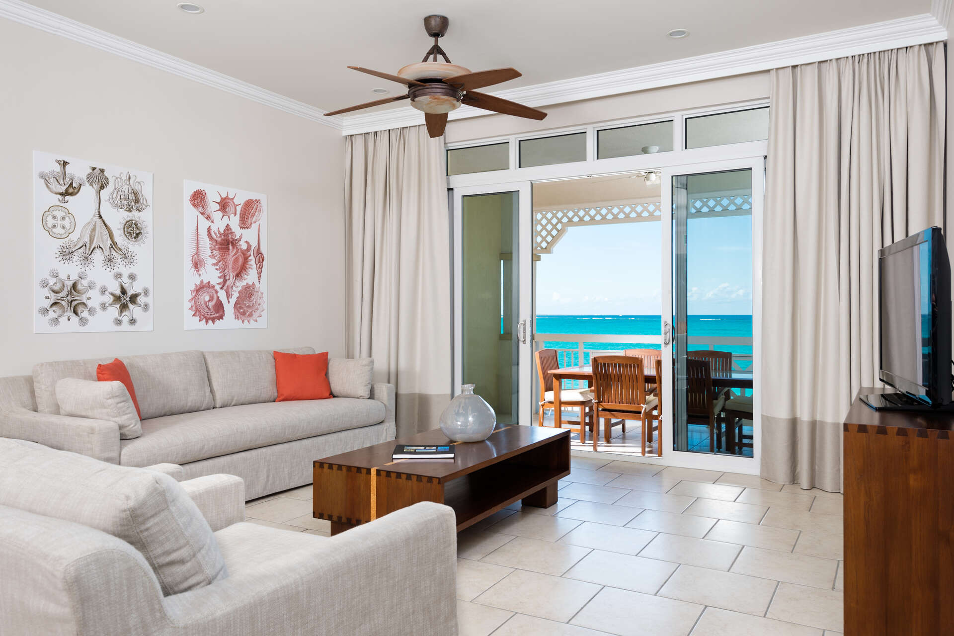 2 BDM Oceanfront Suite at Alexandra Resort - 2