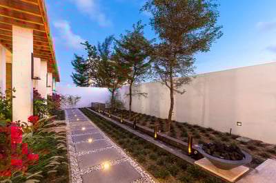 Luxury Villa Photo #6