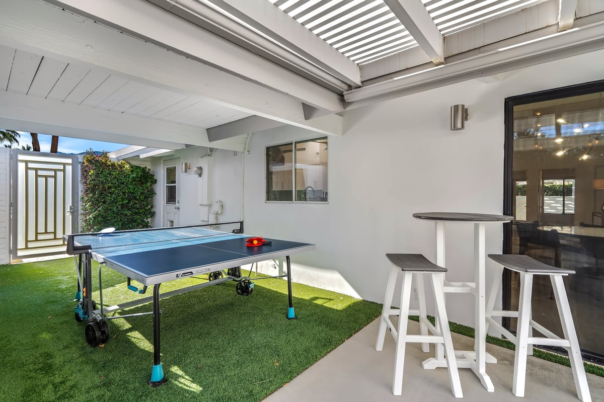 Alexander Desert Dreams