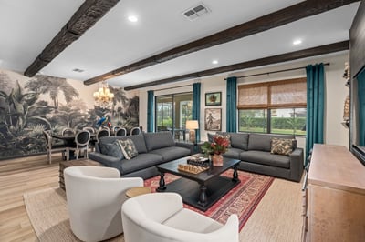 Luxury Villa Photo #9