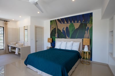 Luxury Villa Photo #48