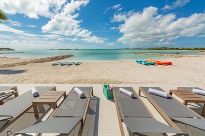 Luxury Villa Photo #6