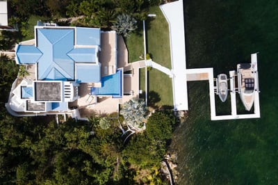 Luxury Villa Photo #38