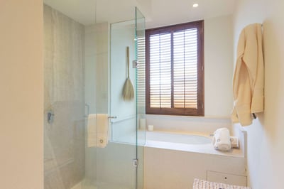 Luxury Villa Photo #19