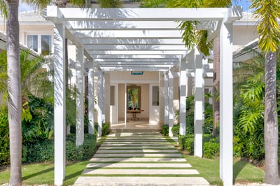 Luxury Villa Photo #14