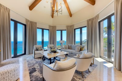 Luxury Villa Photo #33