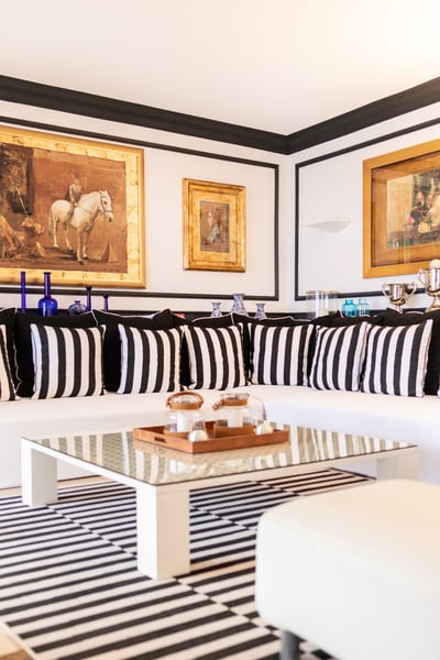 Luxury Villa Photo #13