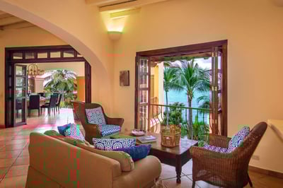 Luxury Villa Photo #23