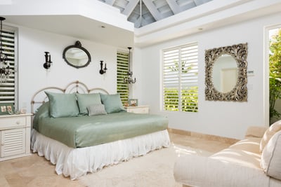 Luxury Villa Photo #23