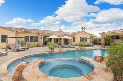 Luxury Villa Photo #7