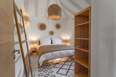 Luxury Villa Photo #24