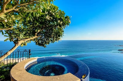 Luxury Villa Photo #10
