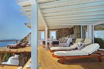 Luxury Villa Photo #4
