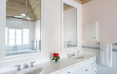 Luxury Villa Photo #12