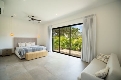 Main House – Primary 2: King Bed, AC & Private Terrace