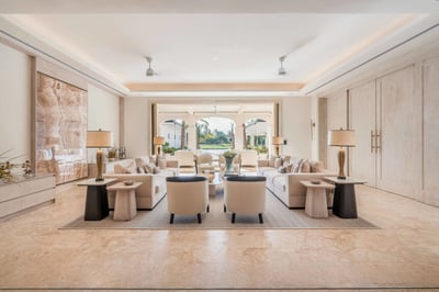 Luxury Villa Photo #26