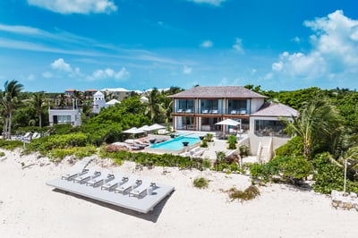 Luxury Villa Photo #5