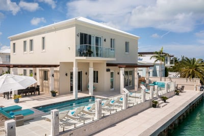 Luxury Villa Photo #11