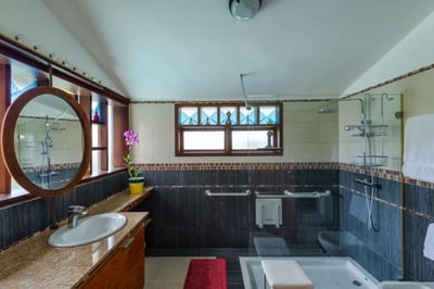 Luxury Villa Photo #19