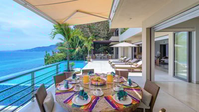 Luxury Villa Photo #17