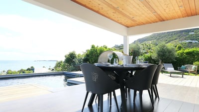 Living & Dining Area