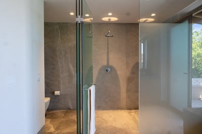 Luxury Villa Photo #39