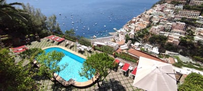 Luxury Villa Photo #6