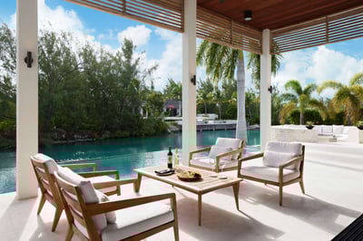 Luxury Villa Photo #6