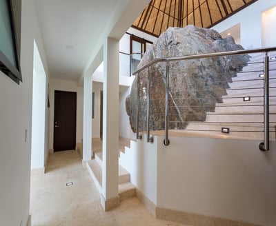 Luxury Villa Photo #30