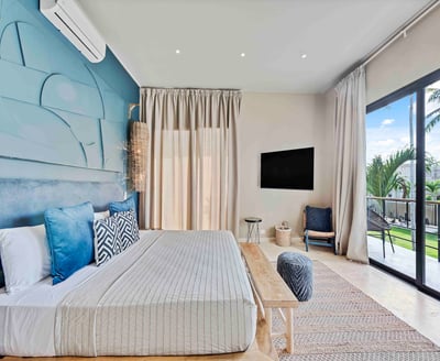 Luxury Villa Photo #12