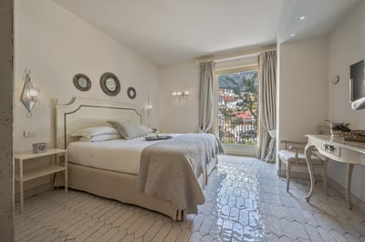 Luxury Villa Photo #43