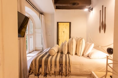Luxury Villa Photo #32