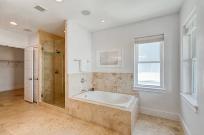 Luxury Villa Photo #17