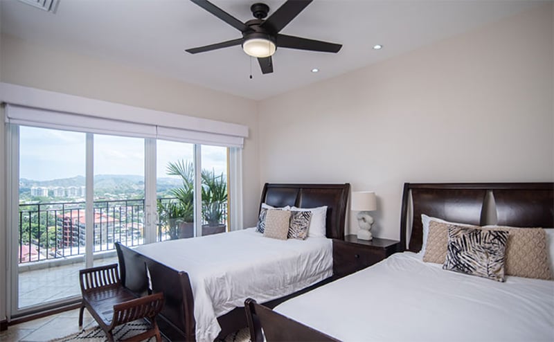 Vista Las Palmas 12C