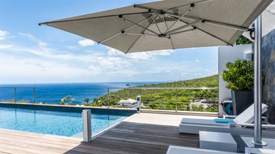 Luxury Villa Photo #4