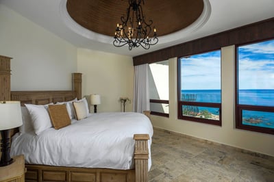 Luxury Villa Photo #19