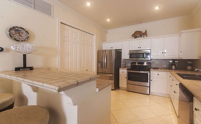 Luxury Villa Photo #5