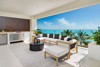 Luxury Villa Photo #11