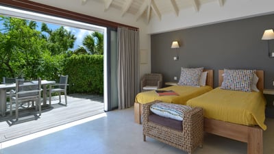Luxury Villa Photo #15