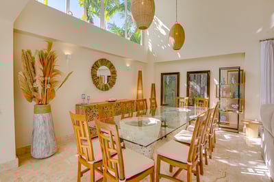 Luxury Villa Photo #36