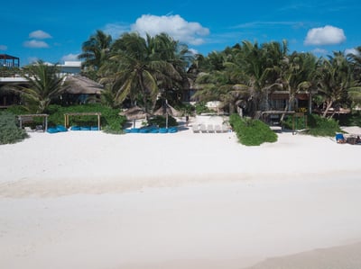 Luxury Villa Photo #35